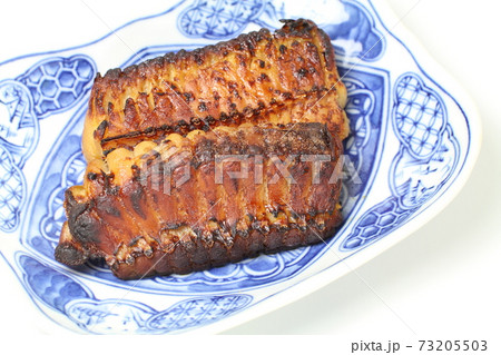 焼き魚、かすべ、こんがり焼けたカスベのみそ漬け焼き 焼き魚、かすべ、こんがり焼けたカスベのみそ漬け焼き 73205503