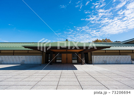 京都迎賓館の正面玄関 73206694
