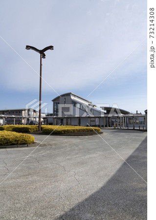 御殿場線の長泉なめり駅 73214308