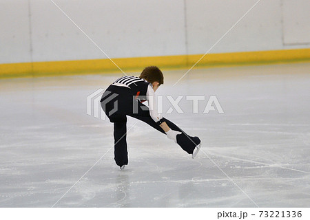 Boy figure skating Boy figure skating 73221336