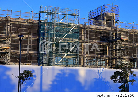 マンション建設現場(鉄筋コンクリート造) マンション建設現場(鉄筋コンクリート造) 73221850