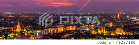 Panorama view Wat Arun temple. 73227130