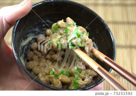 毎日の食卓に健康にいい納豆 73231592