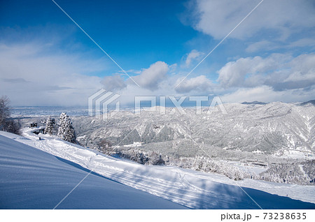 立山山麓スキー場からの景色 立山山麓スキー場からの景色 73238635