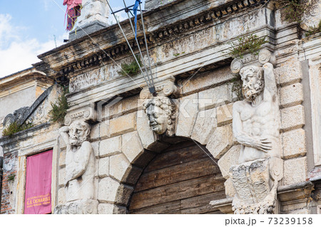 イタリア　ヴェローナの美術学校 73239158