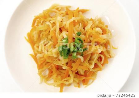 切り干し大根と人参のさっと煮 73245425