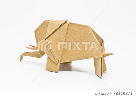 origami elephant 73250872
