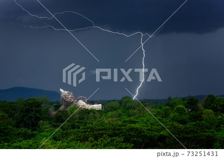 Thunderstorm with buddha sleep. 73251431