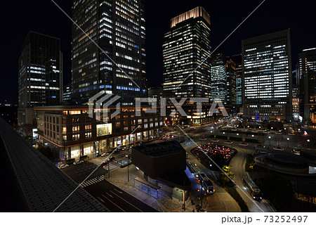 丸の内の夜景(KITTE屋上庭園から撮影) 丸の内の夜景(KITTE屋上庭園から撮影) 73252497