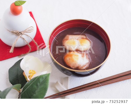 鏡開き  ぜんざい素材 73252937