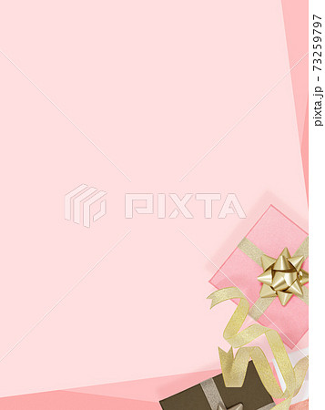ギフトのイメージ素材 - バレンタイン 誕生日 記念日など - 複数のバリエーションがあります ギフトのイメージ素材 - バレンタイン 誕生日 記念日など - 複数のバリエーションがあります 73259797