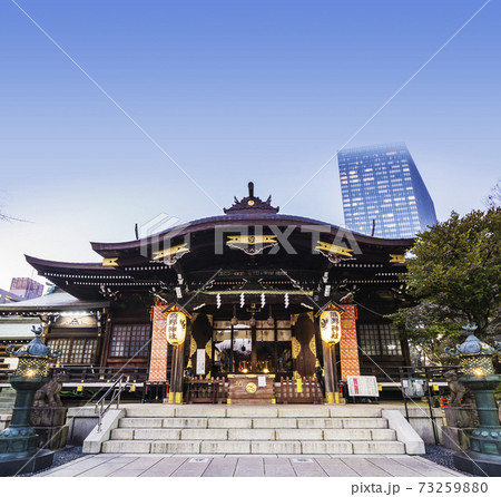 新宿 熊野神社 夕方 神社仏閣 新宿西口 新宿 熊野神社 夕方 神社仏閣 新宿西口 73259880