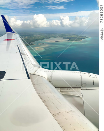 機内からみた沖縄 73261037