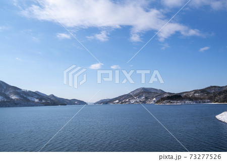 山 冬 季節 73277526