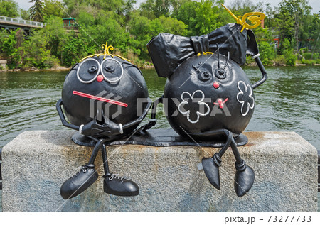 Funny ball shaped metal sculptures Funny ball shaped metal sculptures 73277733