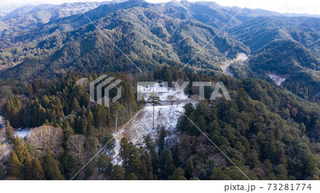 岩村城跡 雪景色 岐阜県恵那市 ドローン空撮 73281774