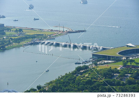 マリナーベイ・サンズ展望台からの景色(シンガポール) マリナーベイ・サンズ展望台からの景色(シンガポール) 73286393