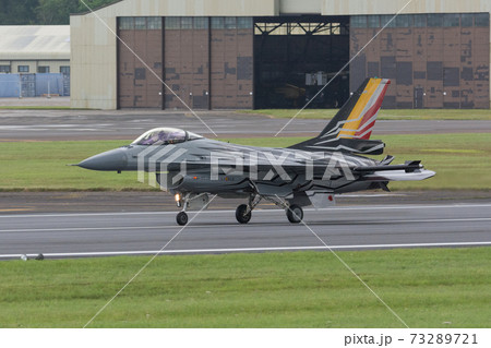 ベルギー空軍F-16AMディスプレイチーム着陸 73289721