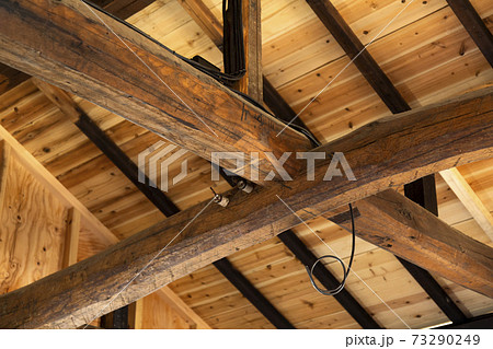 古民家 梁の写真素材