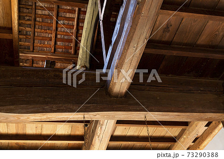 古民家 梁の写真素材