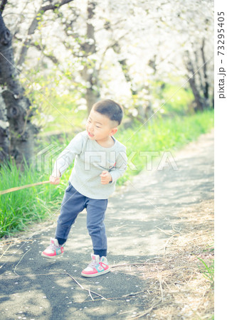 孫の男児保育園児を撮影 孫の男児保育園児を撮影 73295405
