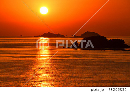軍艦島の夕景 軍艦島の夕景 73296332