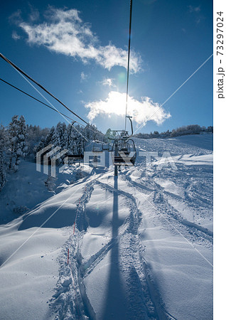 スキー場の景色リフトからの写真素材