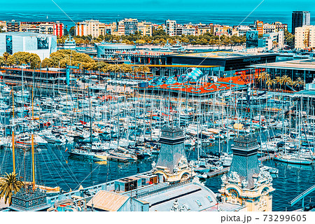 Barcelona- capital of the autonomy of Catalonia. Yacht parking i Barcelona- capital of the autonomy of Catalonia. Yacht parking i 73299605