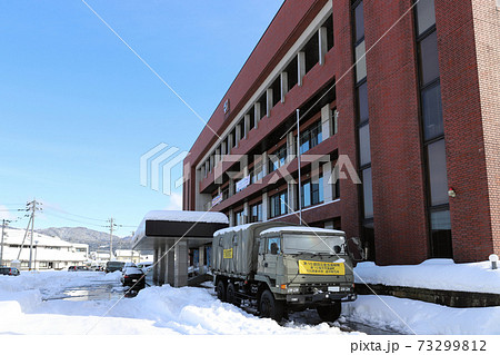 令和3年豪雪 災害派遣車両 73式大型トラック（福井県 坂井市 丸岡町） 73299812