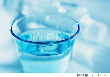 水・ミネラルウォーター 73312835