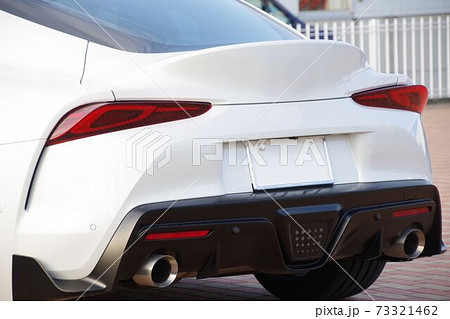 日本のスポーツカー　トヨタGRスープラのリア 73321462