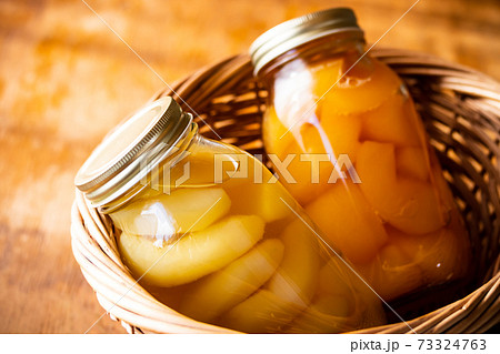 洋梨と林檎の自家製コンポート 洋梨と林檎の自家製コンポート 73324763