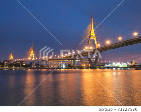 Industrial Ring Bridge or Mega Bridge,at night in Bangkok , Thailand Industrial Ring Bridge or Mega Bridge,at night in Bangkok , Thailand 73327530