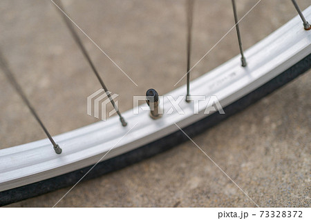 自転車のバルブ 73328372