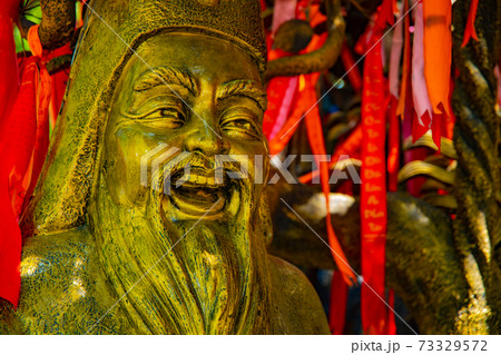スイティエン公園の彫像　仏教彫刻【ベトナムイメージ】 73329572