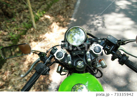 バイクから バイクから 73335942