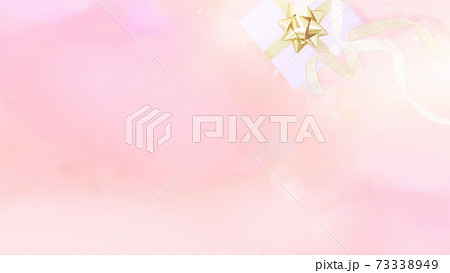 ギフトのイメージ素材 バレンタイン 誕生日 母の日など - 複数のバリエーションがあります 73338949
