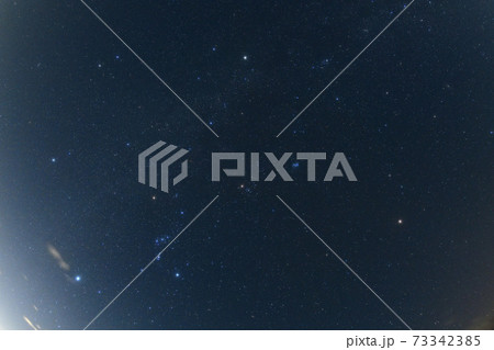 北杜市白州町、冬のダイヤモンド星座と火星(対角線魚眼) 北杜市白州町、冬のダイヤモンド星座と火星(対角線魚眼) 73342385