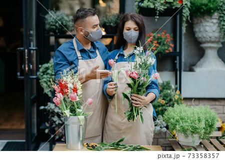 Creative occupation in floral boutique and social distance 73358357