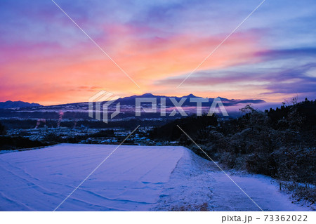 夜明の赤城山 73362022