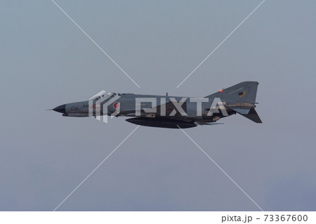 航空自衛隊F-4EJ改ファントムⅡ水平飛行 73367600