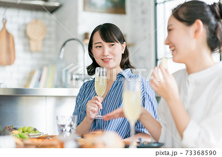 女子会が苦手 女子会が苦手 73368590