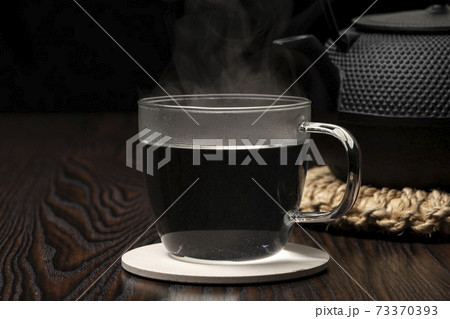鉄瓶で沸かした白湯 73370393