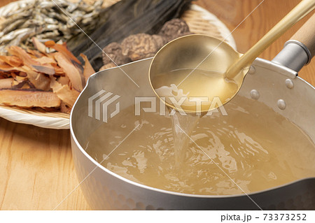 和風出汁づくり 73373252