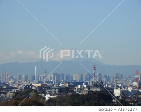 富士山と東京高層ビル街の風景!。。船橋芝山からの風景です! 富士山と東京高層ビル街の風景!。。船橋芝山からの風景です! 73375277