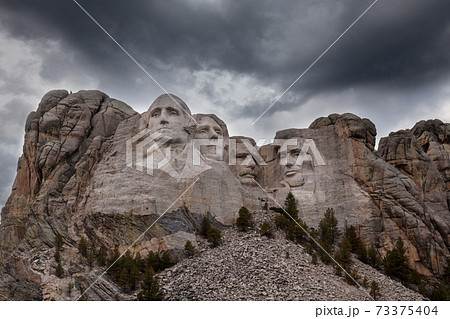 Rushmore 73375404