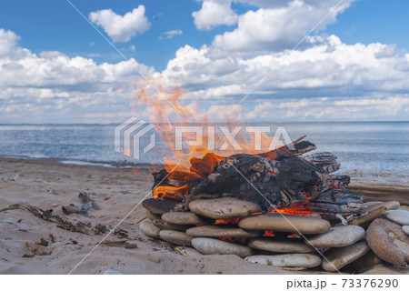 fire fire 73376290