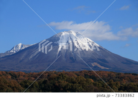 冠雪の大山 73383862