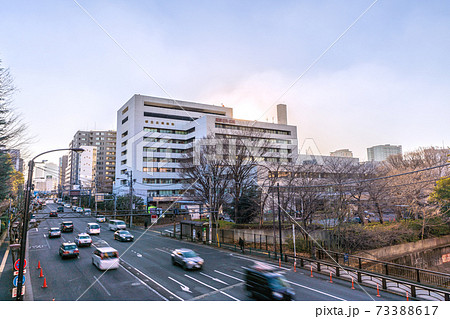 日本の東京都市景観 都立広尾病院がコロナ患者を受け入れる「コロナ重点病院」に =1月13日 日本の東京都市景観 都立広尾病院がコロナ患者を受け入れる「コロナ重点病院」に =1月13日 73388617