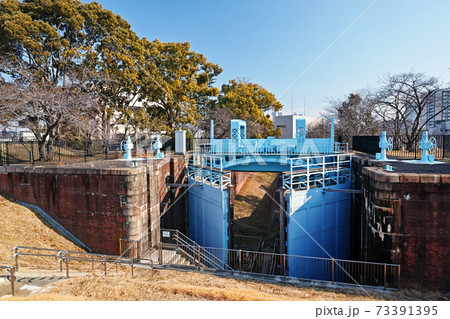 大阪 毛馬のこうもん（旧第一閘門・重要文化財） 73391395